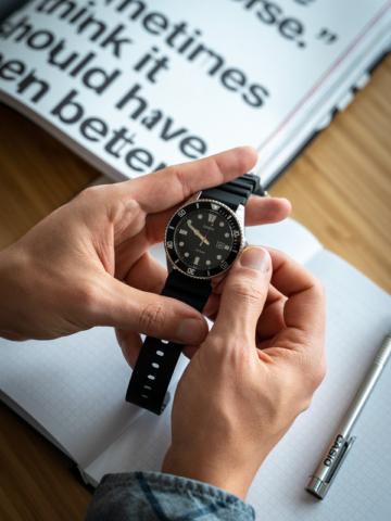 2-15 CASIO COLLECTION MDV-107-1A1VEF