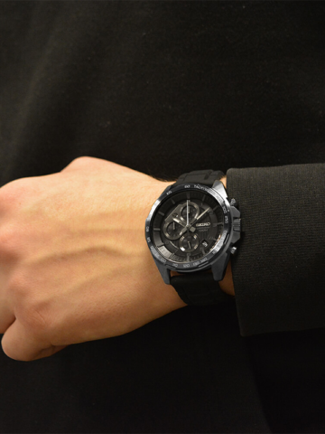 2-3 SEIKO CS SPORTS SSB327P1