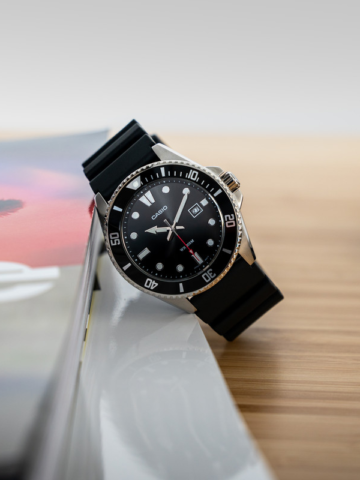 3-8 CASIO COLLECTION MDV-107-1A1VEF