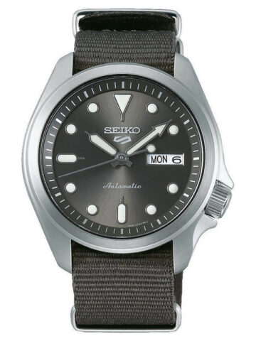 33-17 SEIKO 5 SPORTS SRPE61K1