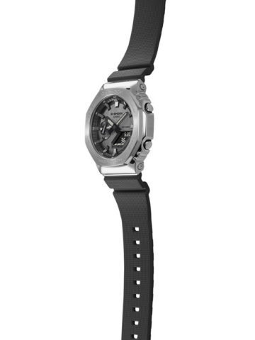 4-1 CASIO G-SHOCK GM-2100-1AER