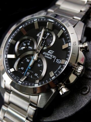 62-2-1-2 CASIO EDIFICE EFR-571D-1AVUEF