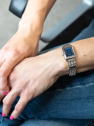 96p245.4 BULOVA CLASSIC Sutton Rectangle 96P245