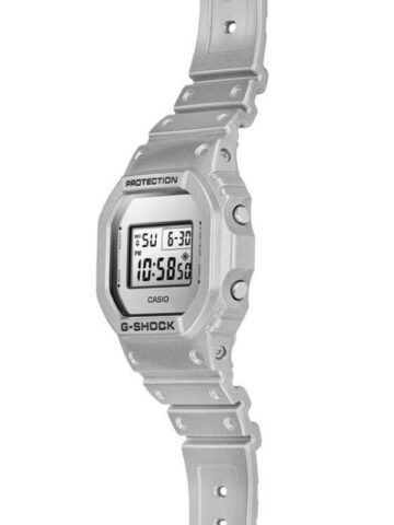 CASIO G-SHOCK DW-5600FF-8