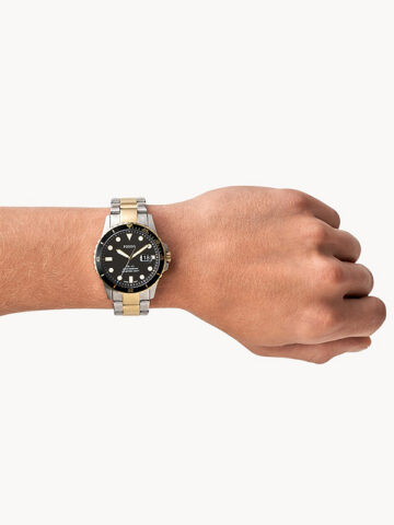 fs5653_onwrist FOSSIL FB-01 FS5653