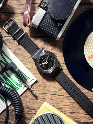 CASIO G-SHOCK GM-2100CB-1AER