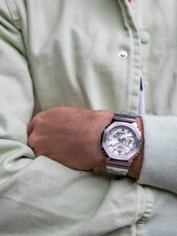 gm-2110d-7aer.1 CASIO G-SHOCK GM-2110D-7AER