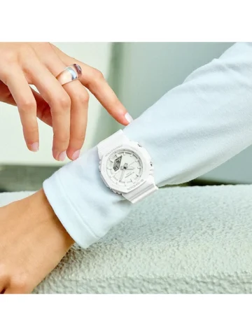 CASIO G-SHOCK GMA-P2100-7AER