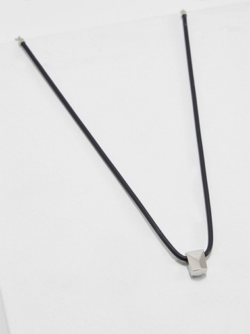 jf02689040s2 FOSSIL GEOMETRIC PENDANT JF02689040