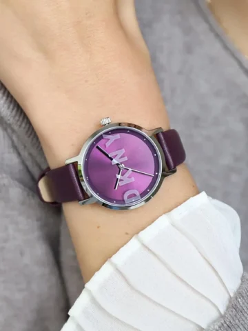 ny2843.8 DKNY THE MODERNIST NY2843