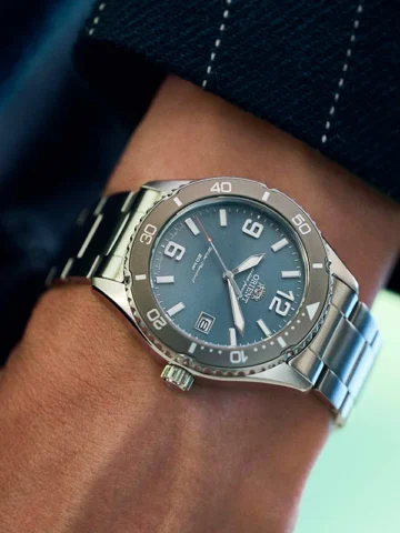 ORIENT SPORTS Mako 40 Solar RA-WJ0002L10B